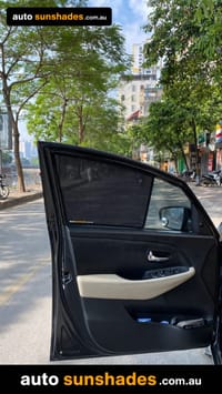KIA CARNIVAL 2020-2026 car window sun shades — photo 3