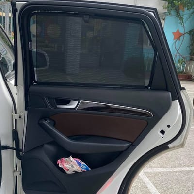Custom-fit sun shades fitted to a AUDI Q5 2009-2017