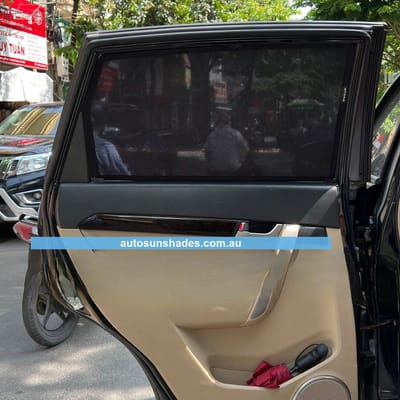 Custom-fit sun shades fitted to a HOLDEN CAPTIVA 2007-2015