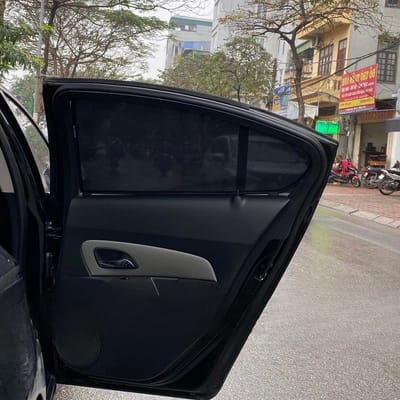 Custom-fit sun shades fitted to a HOLDEN CRUZE 2010-2015