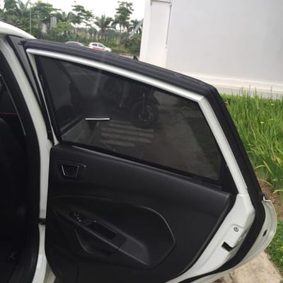 Custom-fit sun shades fitted to a FORD FIESTA HATCHBACK