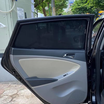 Custom-fit sun shades fitted to a HYUNDAI ACCENT HATCHBACK 2010-2016