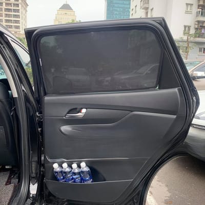 Custom-fit sun shades fitted to a HYUNDAI SANTA FE 2019-2023