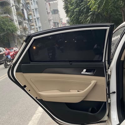 Custom-fit sun shades fitted to a HYUNDAI SONATA 2015-2019