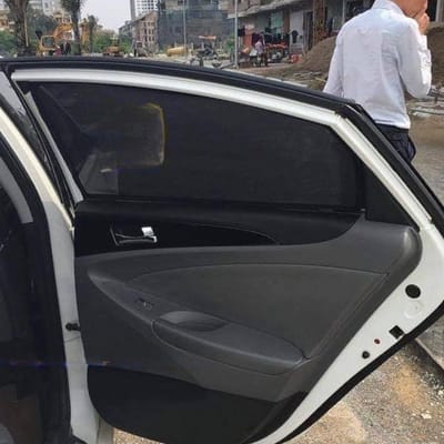 Custom-fit sun shades fitted to a HYUNDAI I45 2010-2014