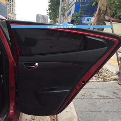 Custom-fit sun shades fitted to a HYUNDAI VELOSTER