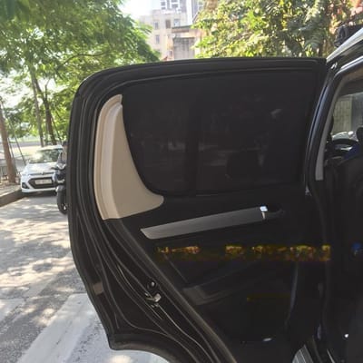 Custom-fit sun shades fitted to a ISUZU MU-X 2016-2020