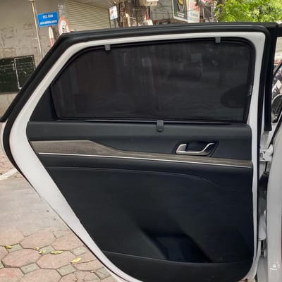 Custom-fit sun shades fitted to a KIA K5 2022-2025
