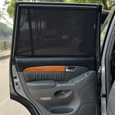 Custom-fit sun shades fitted to a LEXUS GX470