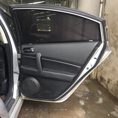 Custom-fit sun shades fitted to a MAZDA 6S 2009-2014