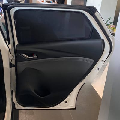 Custom-fit sun shades fitted to a MAZDA CX-3