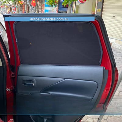 Custom-fit sun shades fitted to a MITSUBISHI OUTLANDER