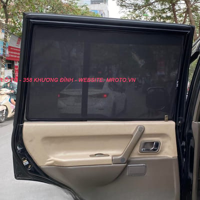 Custom-fit sun shades fitted to a MITSUBISHI PAJERO V45 1994-1999