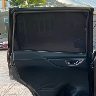 Custom-fit sun shades fitted to a SUBARU FORESTER 2018-2025