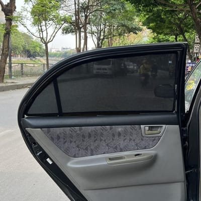 Custom-fit sun shades fitted to a TOYOTA COROLLA 2002-2007