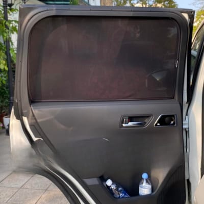 Custom-fit sun shades fitted to a TOYOTA LAND CRUISER (LC300) 2022-2026