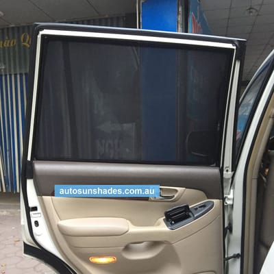 Custom-fit sun shades fitted to a TOYOTA LAND CRUISER PRADO 2004-2010