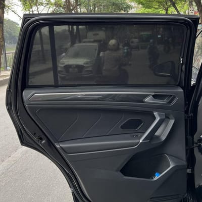 Custom-fit sun shades fitted to a VOLKSWAGEN TIGUAN ALLSPACE 2018-2024