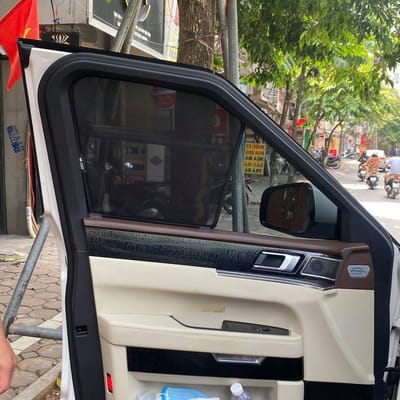 Custom-fit sun shades fitted to a ZOTYE Z8