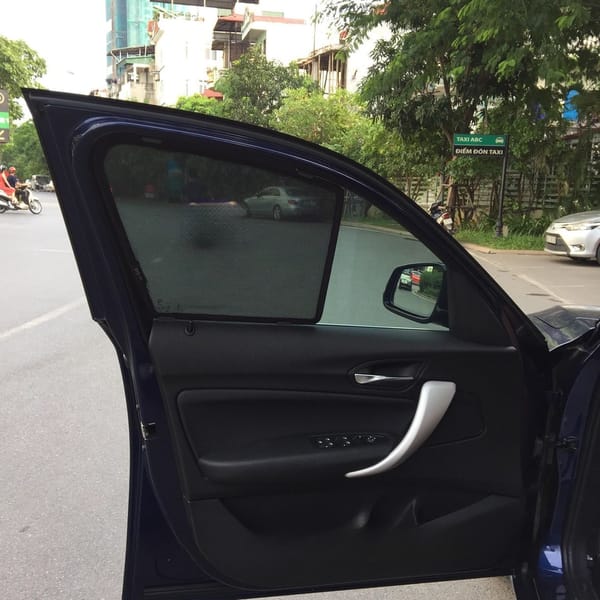 BMW 118i custom-fit car window sun shades — photo 2