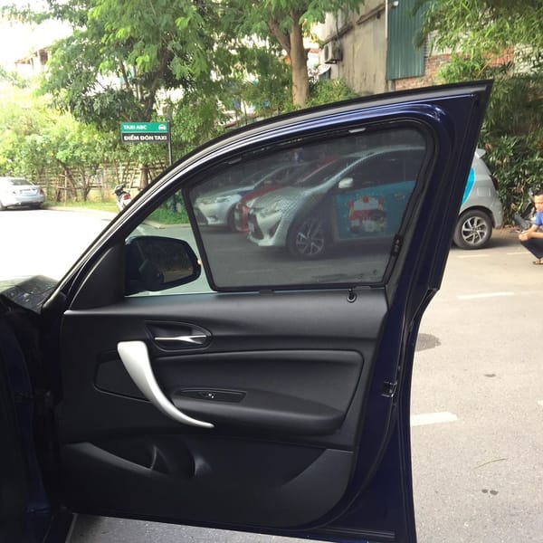 BMW 118i custom-fit car window sun shades — photo 3