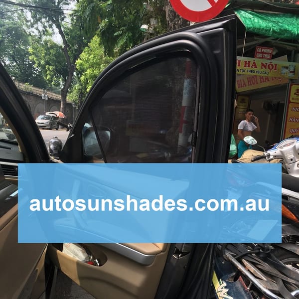BMW E90 320i 2005-2011 custom-fit car window sun shades — photo 4