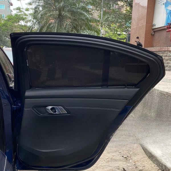 BMW 320i G20 2019-2025 custom-fit car window sun shades — photo 3