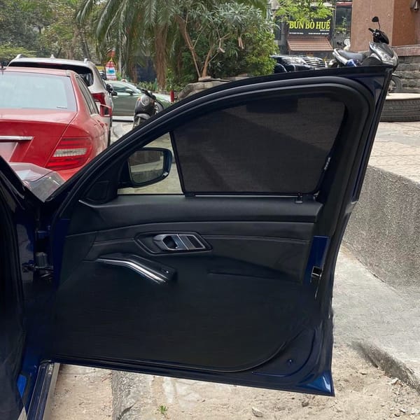 BMW 320i G20 2019-2025 custom-fit car window sun shades — photo 4