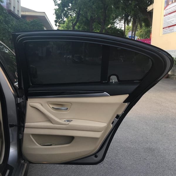 BMW 520i 2010-2017 custom-fit car window sun shades — photo 7
