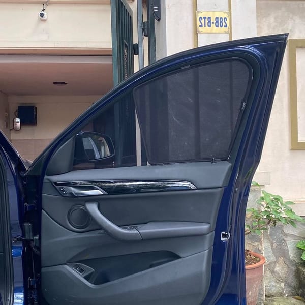 BMW X1 2023-2026 custom-fit car window sun shades — photo 2