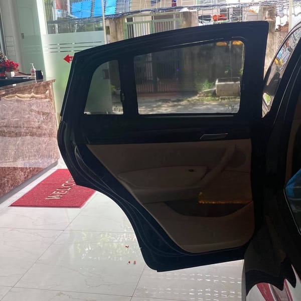 BMW X4 2019-2025 custom-fit car window sun shades — photo 3