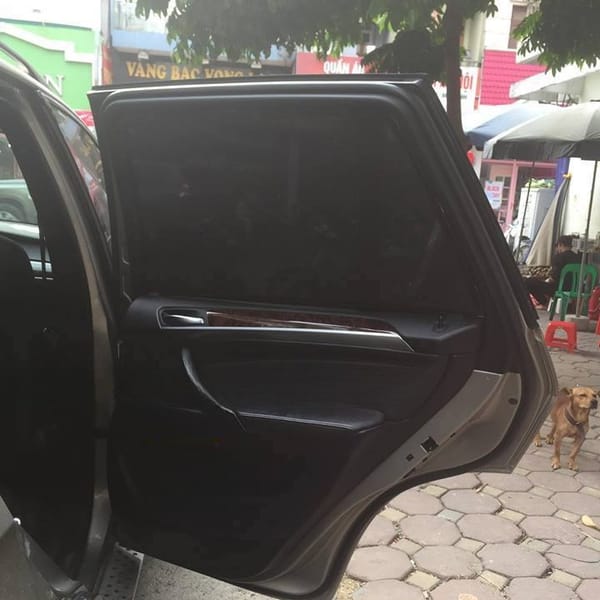 BMW X5 2007-2013 custom-fit car window sun shades — photo 1