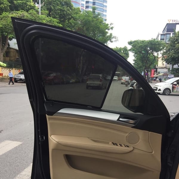 BMW X6 2019-2026 custom-fit car window sun shades — photo 4
