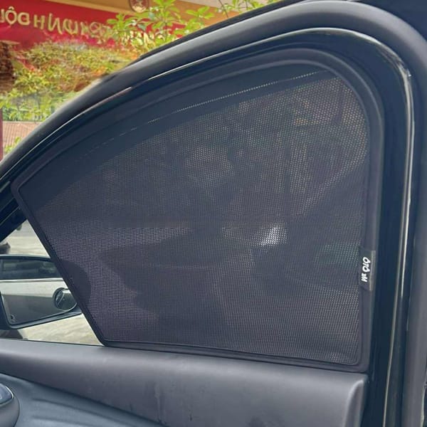BYD ATTO 3 custom-fit car window sun shades — photo 4
