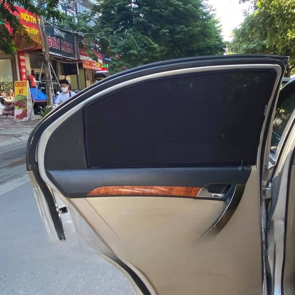 HOLDEN BARINA (AVEO) custom-fit car window sun shades — photo 1