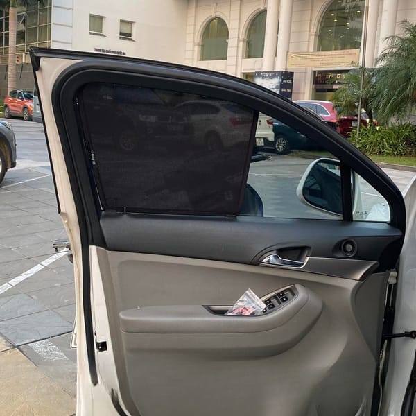 HOLDEN ORLANDO custom-fit car window sun shades — photo 2