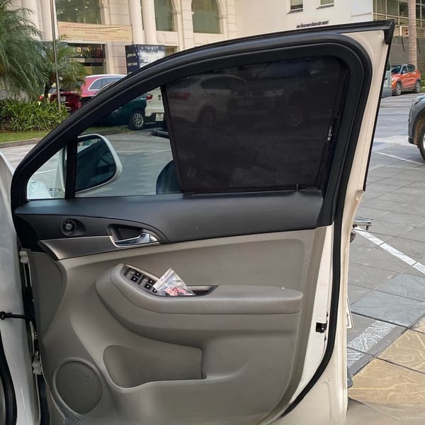 HOLDEN ORLANDO custom-fit car window sun shades — photo 4