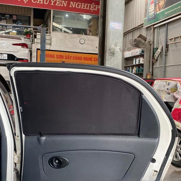 HOLDEN SPARK LITE 2007-2013 custom-fit car window sun shades — photo 3