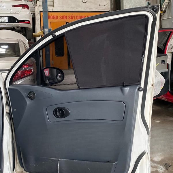 HOLDEN SPARK LITE 2007-2013 custom-fit car window sun shades — photo 4