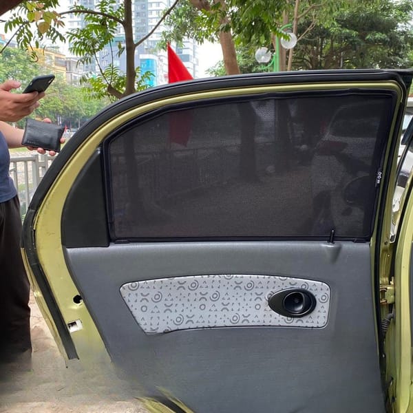 HOLDEN SPARK LITE 2007-2013 custom-fit car window sun shades — photo 7