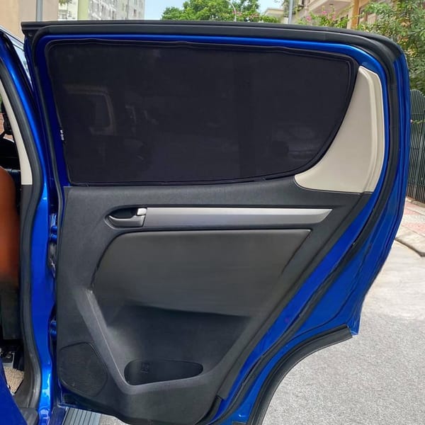 HOLDEN TRAILBLAZER custom-fit car window sun shades — photo 3