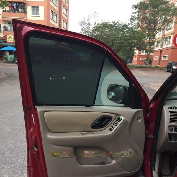 FORD ESCAPE custom-fit car window sun shades — photo 2