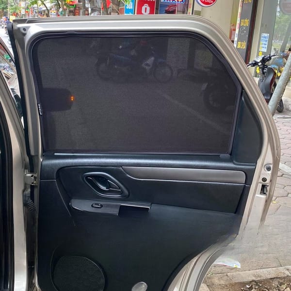 FORD ESCAPE custom-fit car window sun shades — photo 7