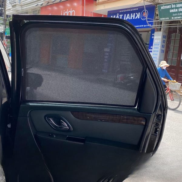 FORD ESCAPE custom-fit car window sun shades — photo 11