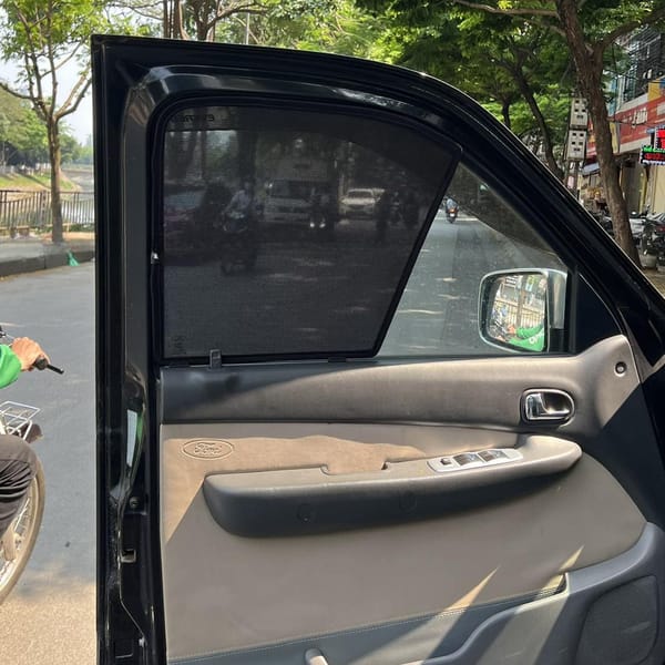FORD EVEREST 2006-2016 custom-fit car window sun shades — photo 4