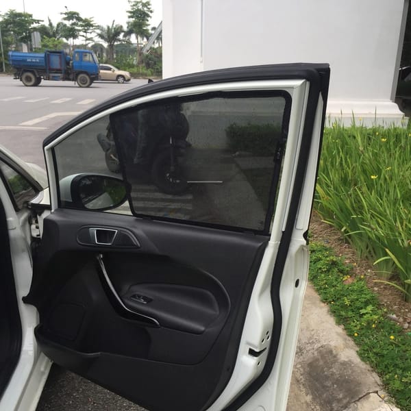FORD FIESTA HATCHBACK custom-fit car window sun shades — photo 2