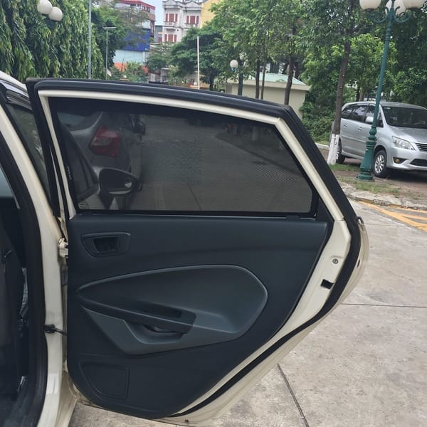 FORD FIESTA HATCHBACK custom-fit car window sun shades — photo 17