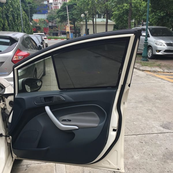 FORD FIESTA HATCHBACK custom-fit car window sun shades — photo 18