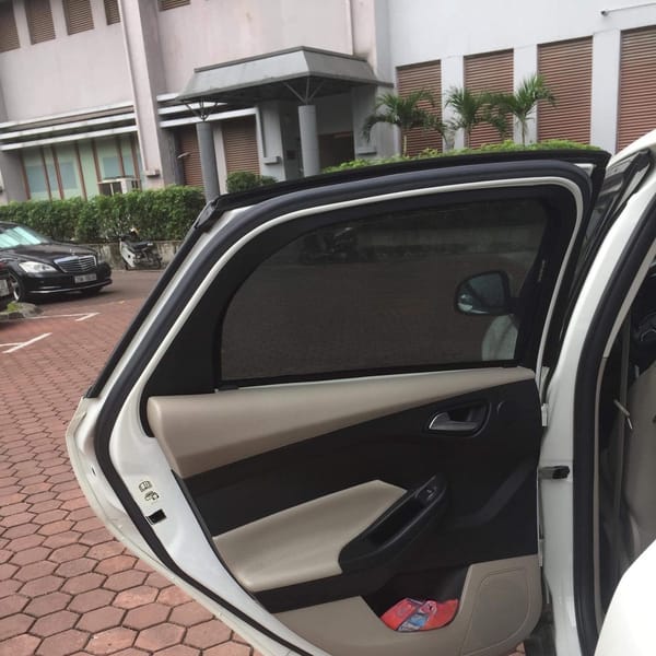 FORD FOCUS SEDAN 2014-2020 custom-fit car window sun shades — photo 5