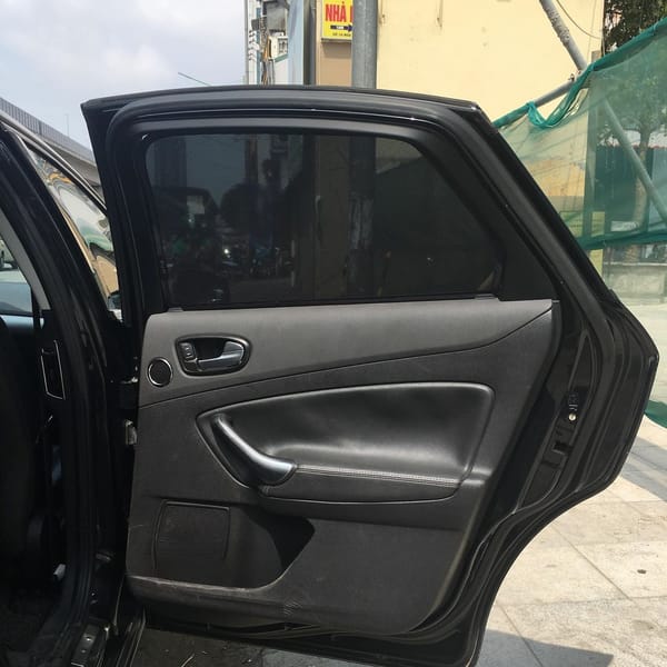 FORD MONDEO MK4 custom-fit car window sun shades — photo 3